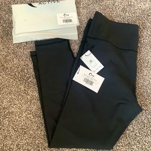 ZYIA black light n tight leggings 7/8 24” RC Size 12.